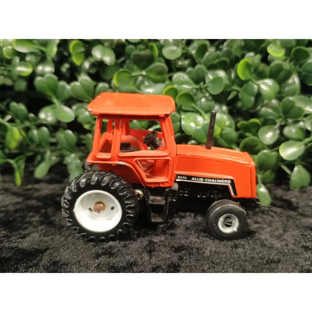 Vintage Ertl Allis-Chalmers 8070 Tractor Diecast 1/64 Scale Orange Farm Toy
